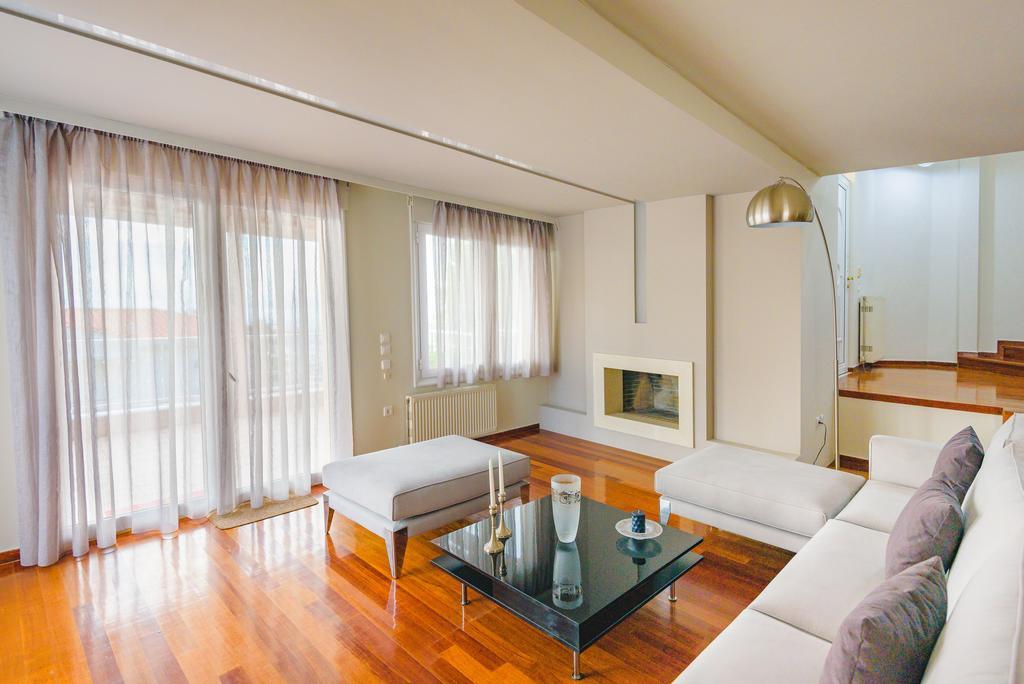 Politia Villa