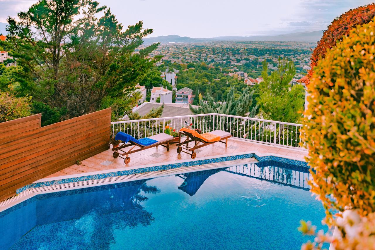 Politia Villa